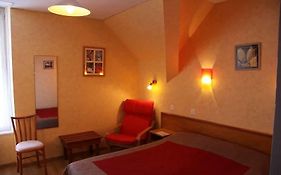 Les Chemins Francis - Modern Hotel