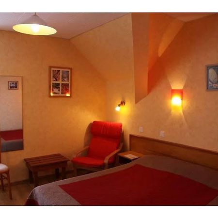 Les Chemins Francis - Modern Hotel Bagnols-les-Bains Extérieur photo