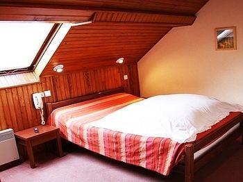 Les Chemins Francis - Modern Hotel Bagnols-les-Bains Extérieur photo