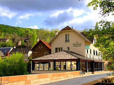Les Chemins Francis - Modern Hotel Bagnols-les-Bains Extérieur photo